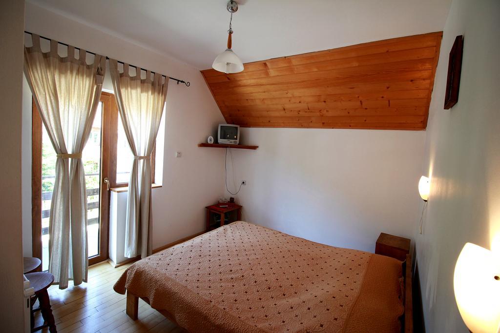 Vila Sucu Hotel Poiana Mărului Værelse billede